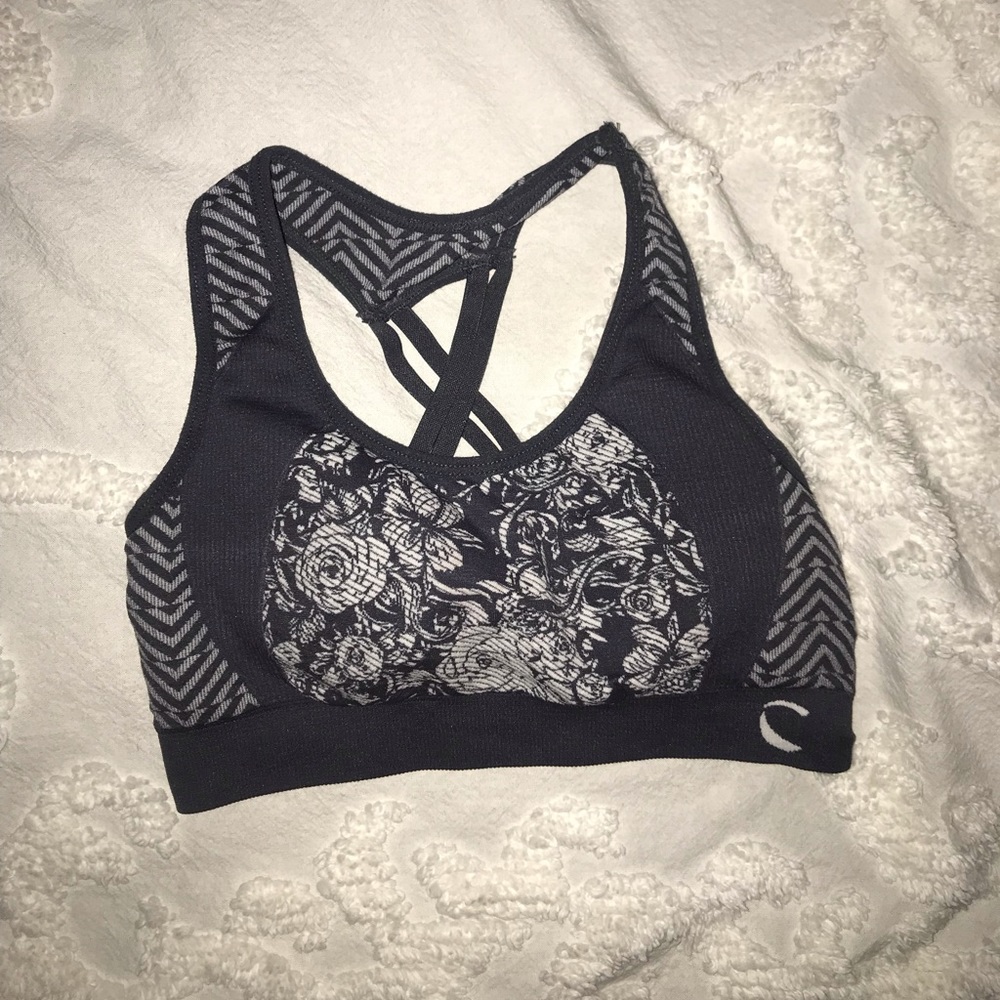 Sports bra